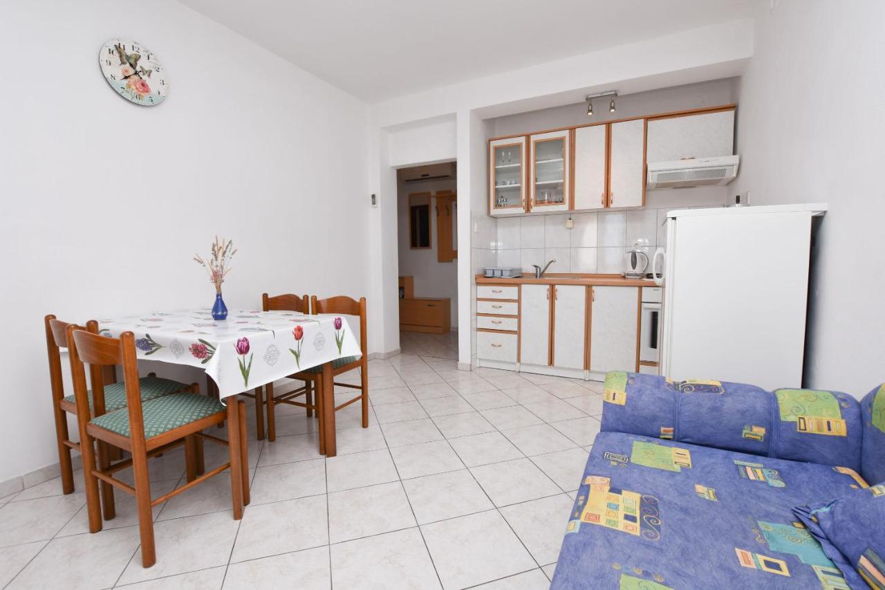 פרימוסטן Apartments And Room Kiko מראה חיצוני תמונה