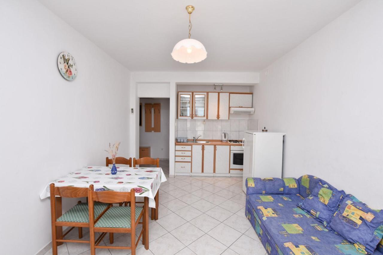 פרימוסטן Apartments And Room Kiko מראה חיצוני תמונה
