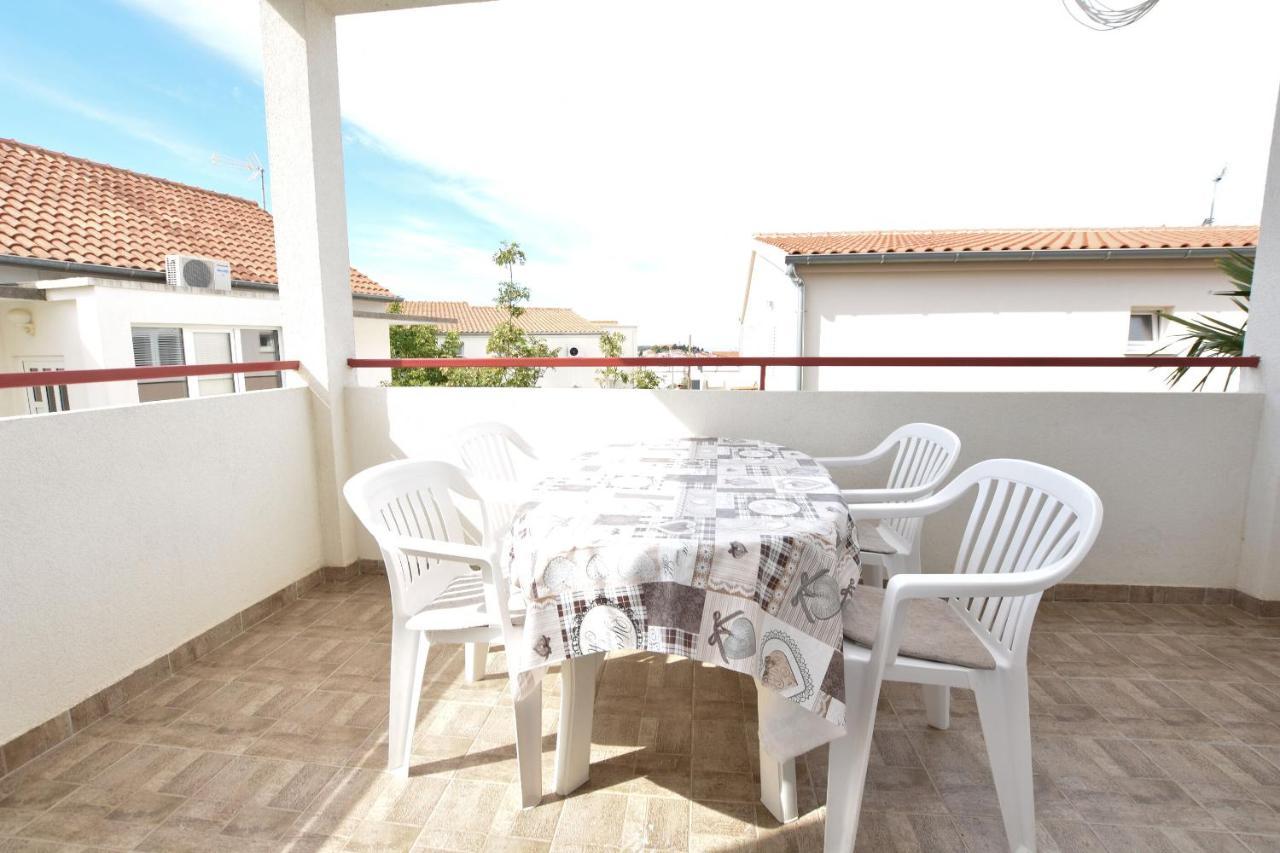 פרימוסטן Apartments And Room Kiko מראה חיצוני תמונה