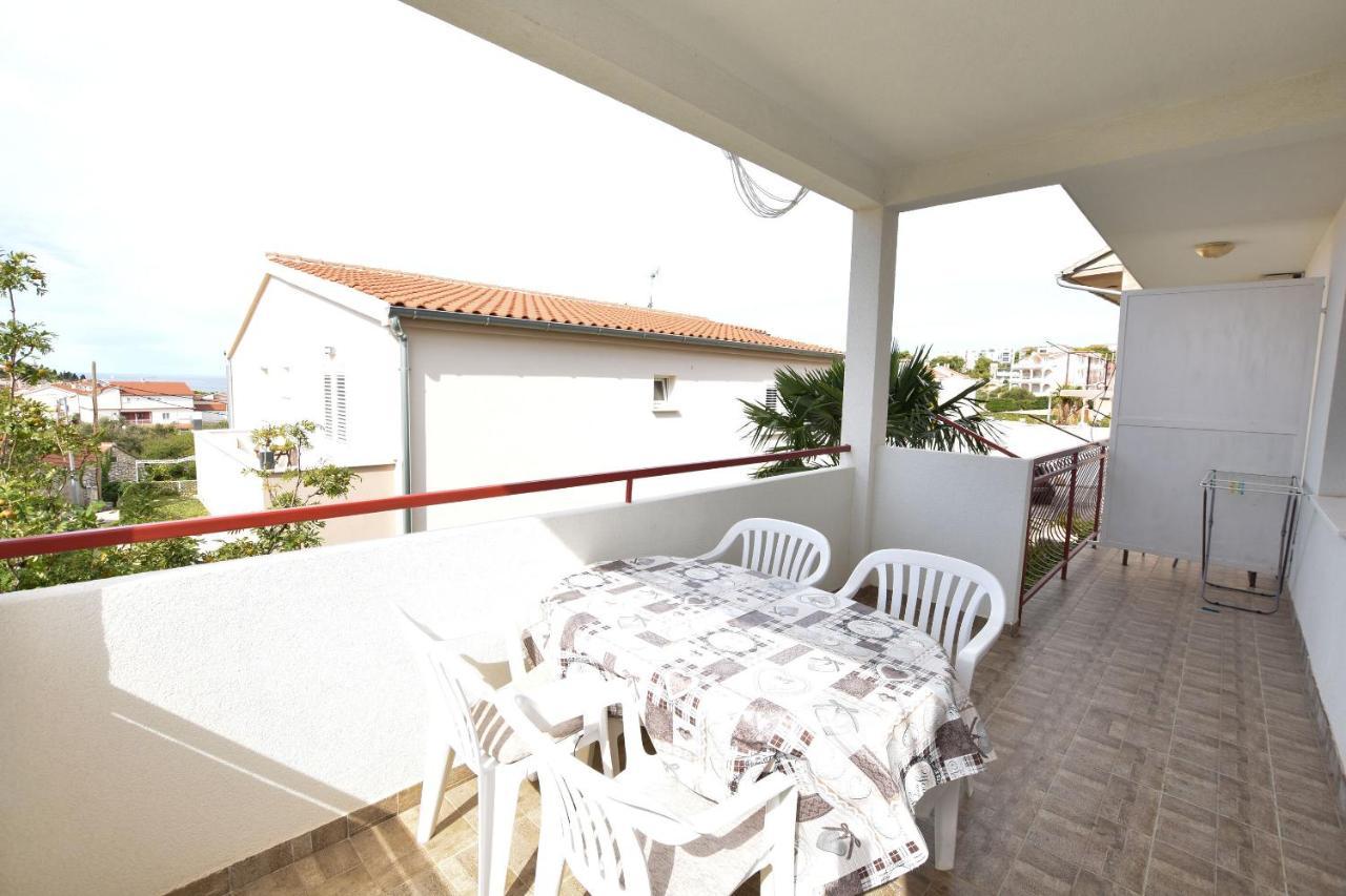 פרימוסטן Apartments And Room Kiko מראה חיצוני תמונה