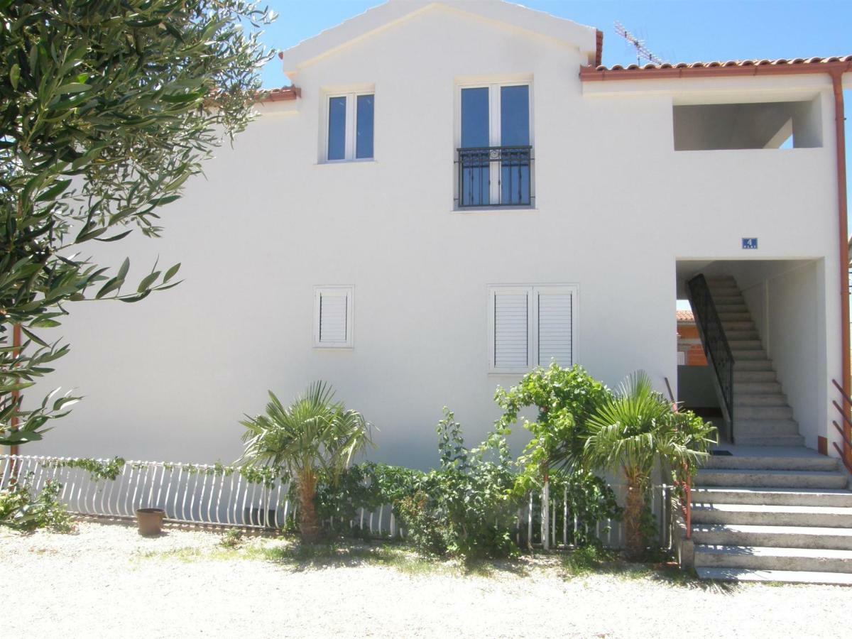 פרימוסטן Apartments And Room Kiko מראה חיצוני תמונה