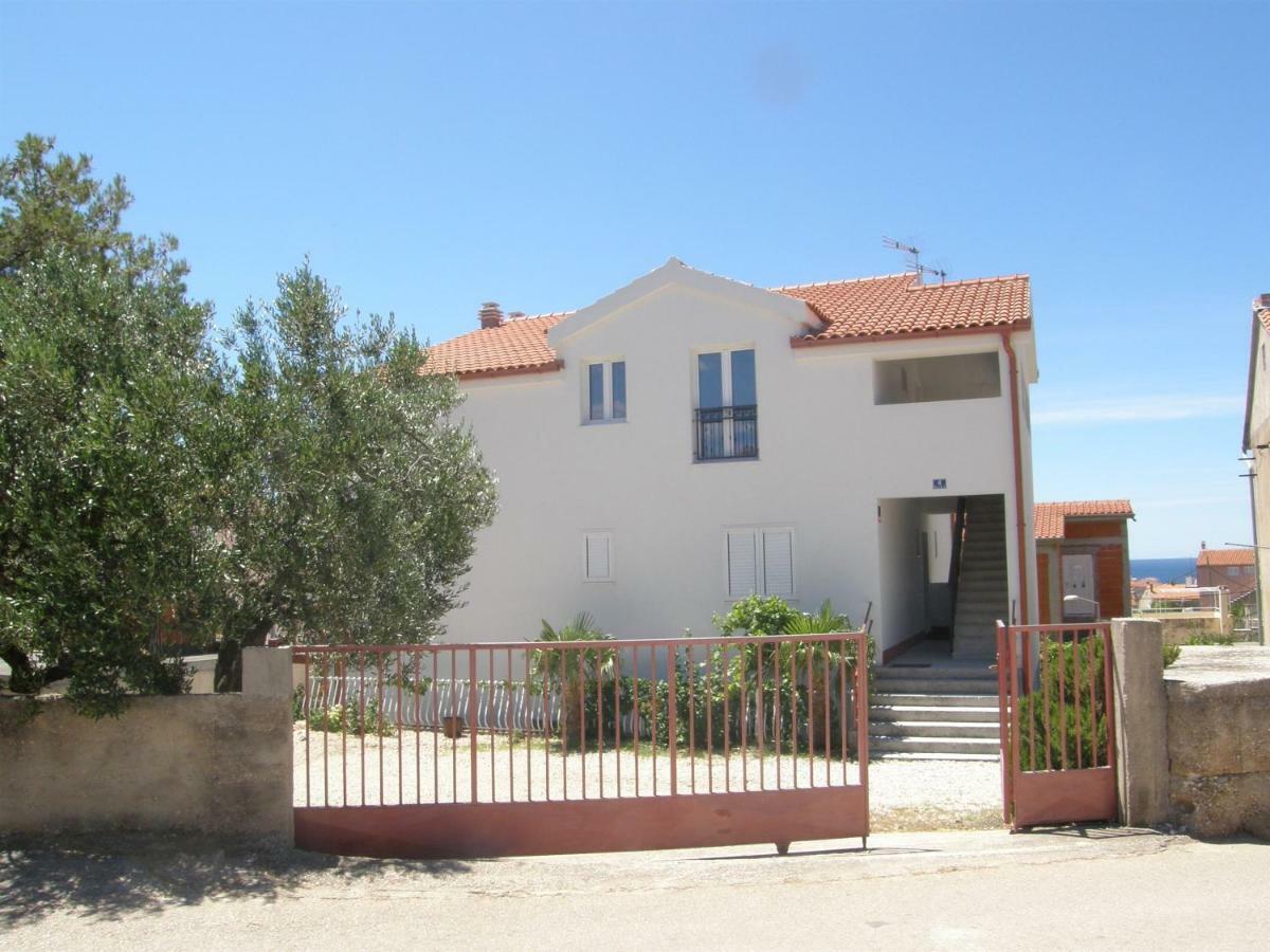 פרימוסטן Apartments And Room Kiko מראה חיצוני תמונה