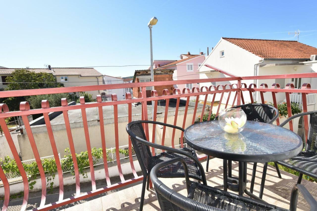 פרימוסטן Apartments And Room Kiko מראה חיצוני תמונה