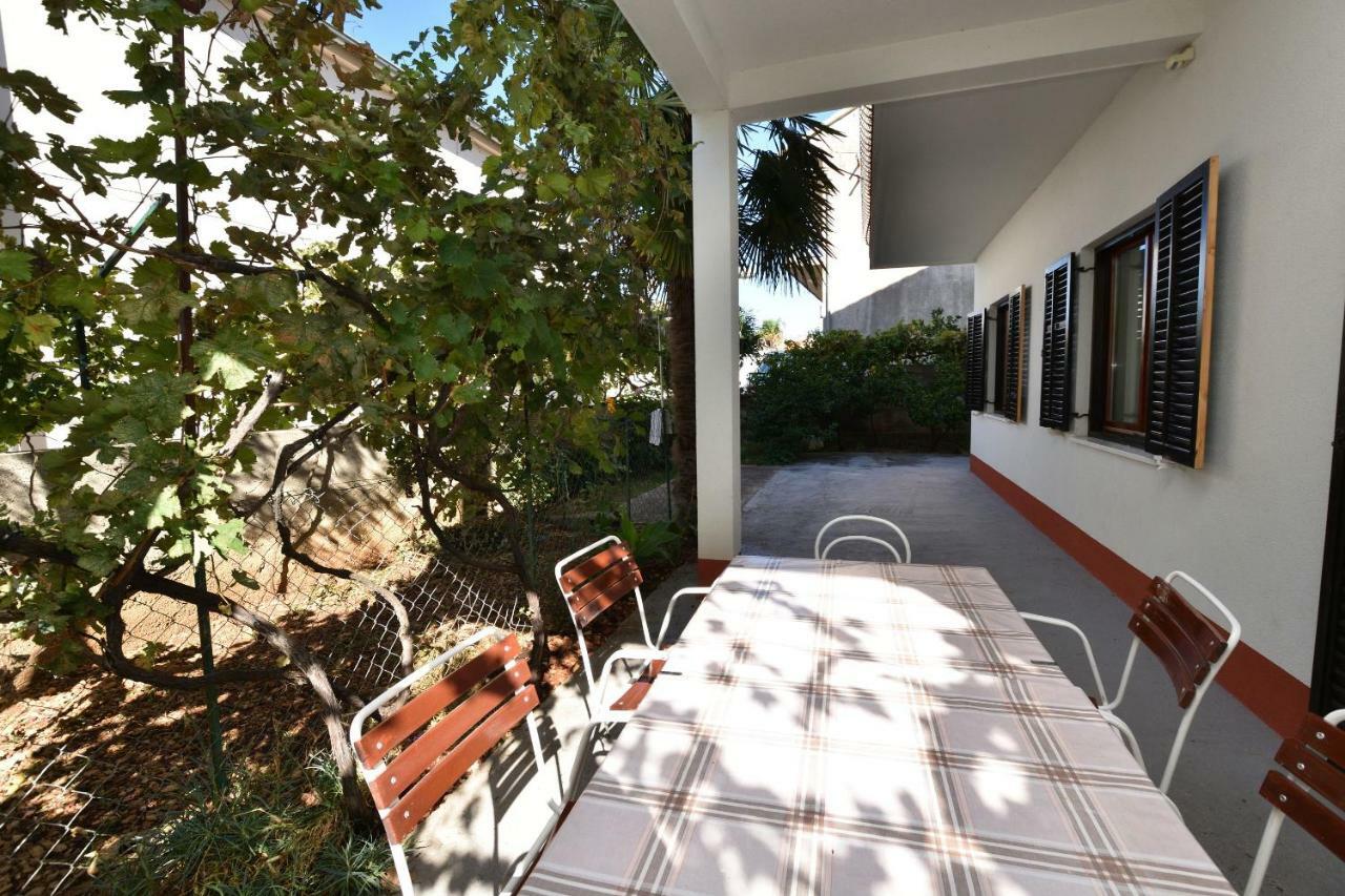 פרימוסטן Apartments And Room Kiko מראה חיצוני תמונה