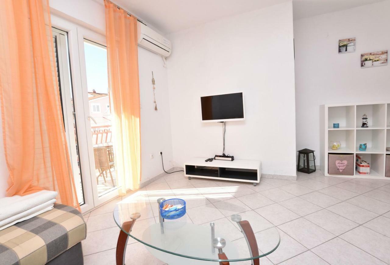 פרימוסטן Apartments And Room Kiko מראה חיצוני תמונה